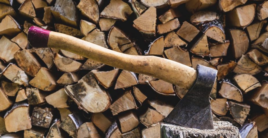 Ai un cazan pe lemne/ peleti? Injumatateste costurile inlocuindu-l cu o pompa de caldura MAXA